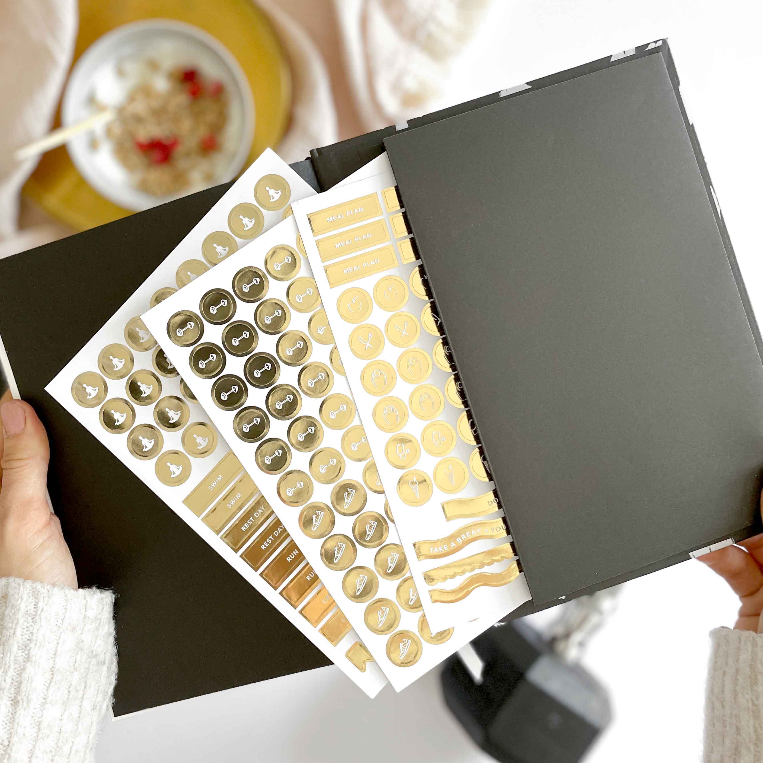 My Daily Fitness Planner - Workout and Meal Planner (Noir)