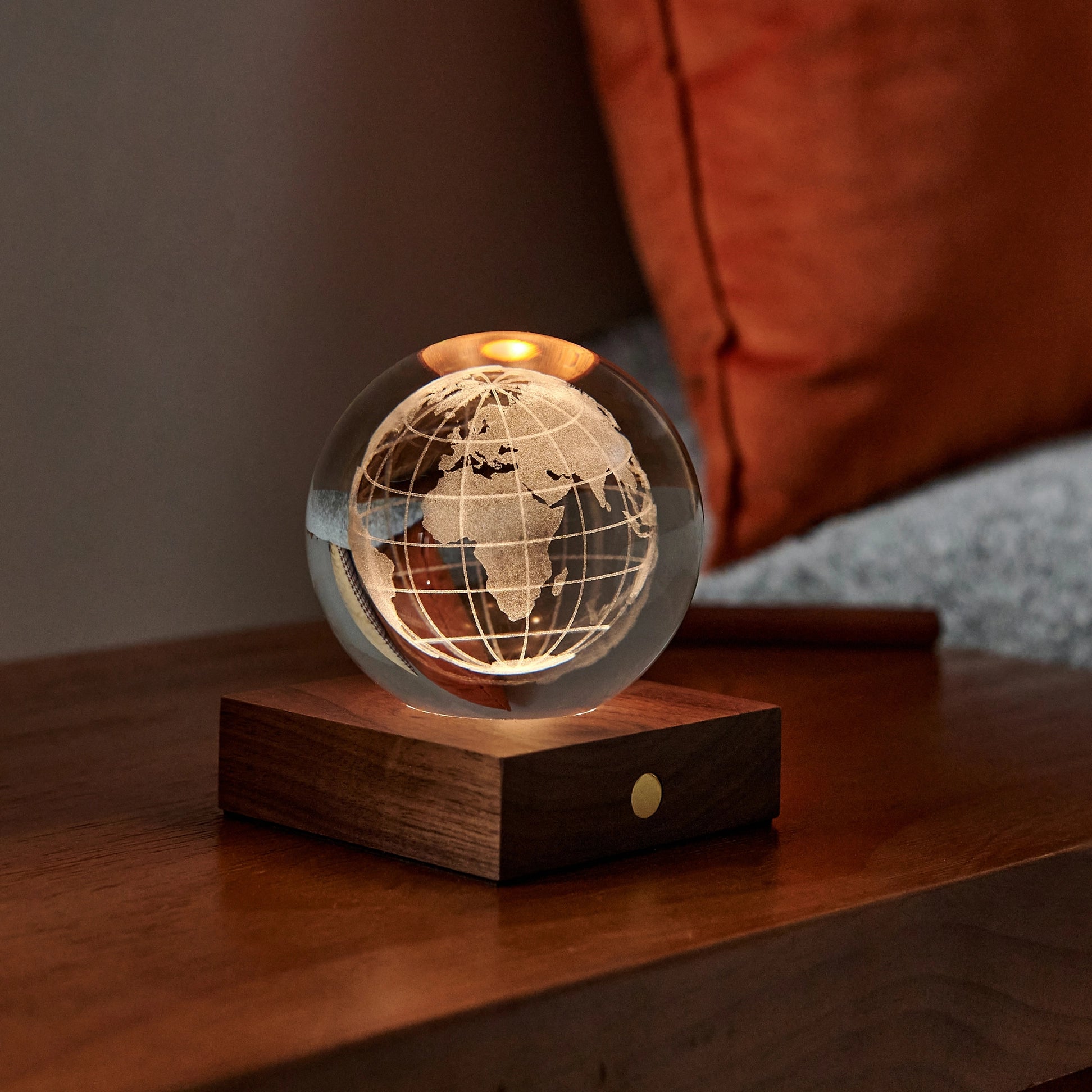 Amber Crystal Light - Wireless & Portable - 2024 UK Gift of the Year Winner (Cyclist/Golfer/Saturn/World Map)