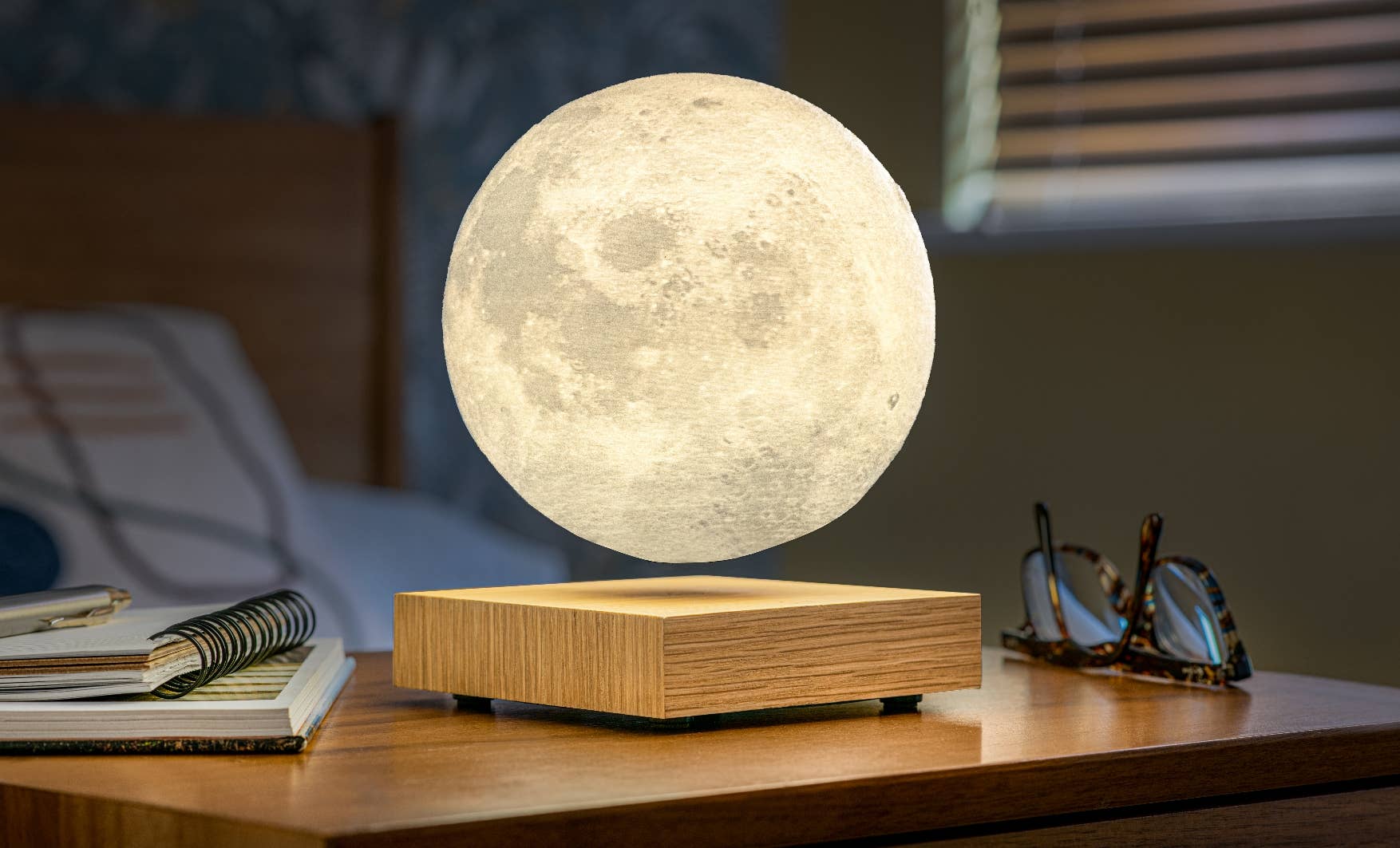 Smart Levitating Moon Lamp - Walnut