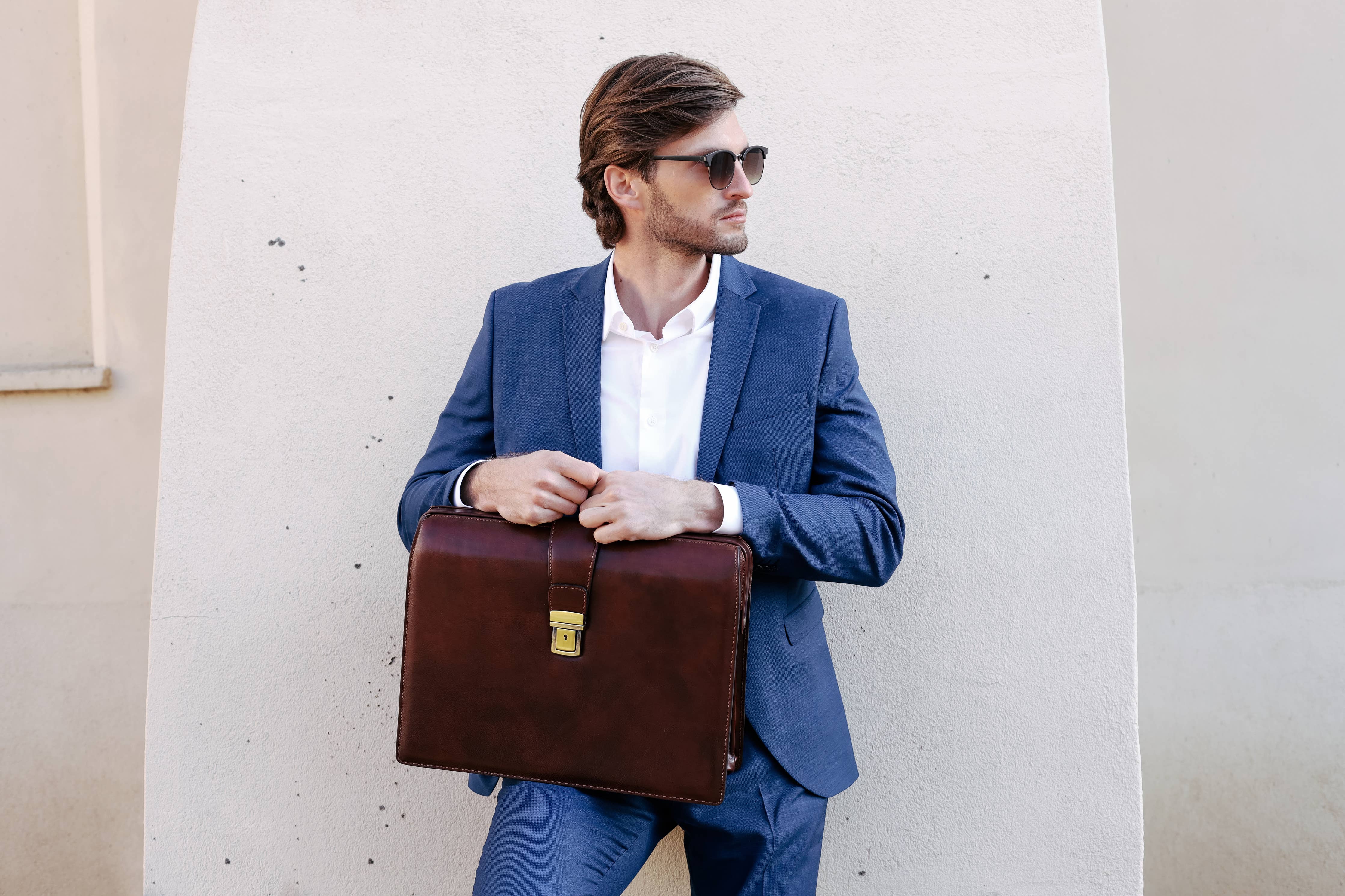 Large Leather Briefcase - Brown | Time Resistance