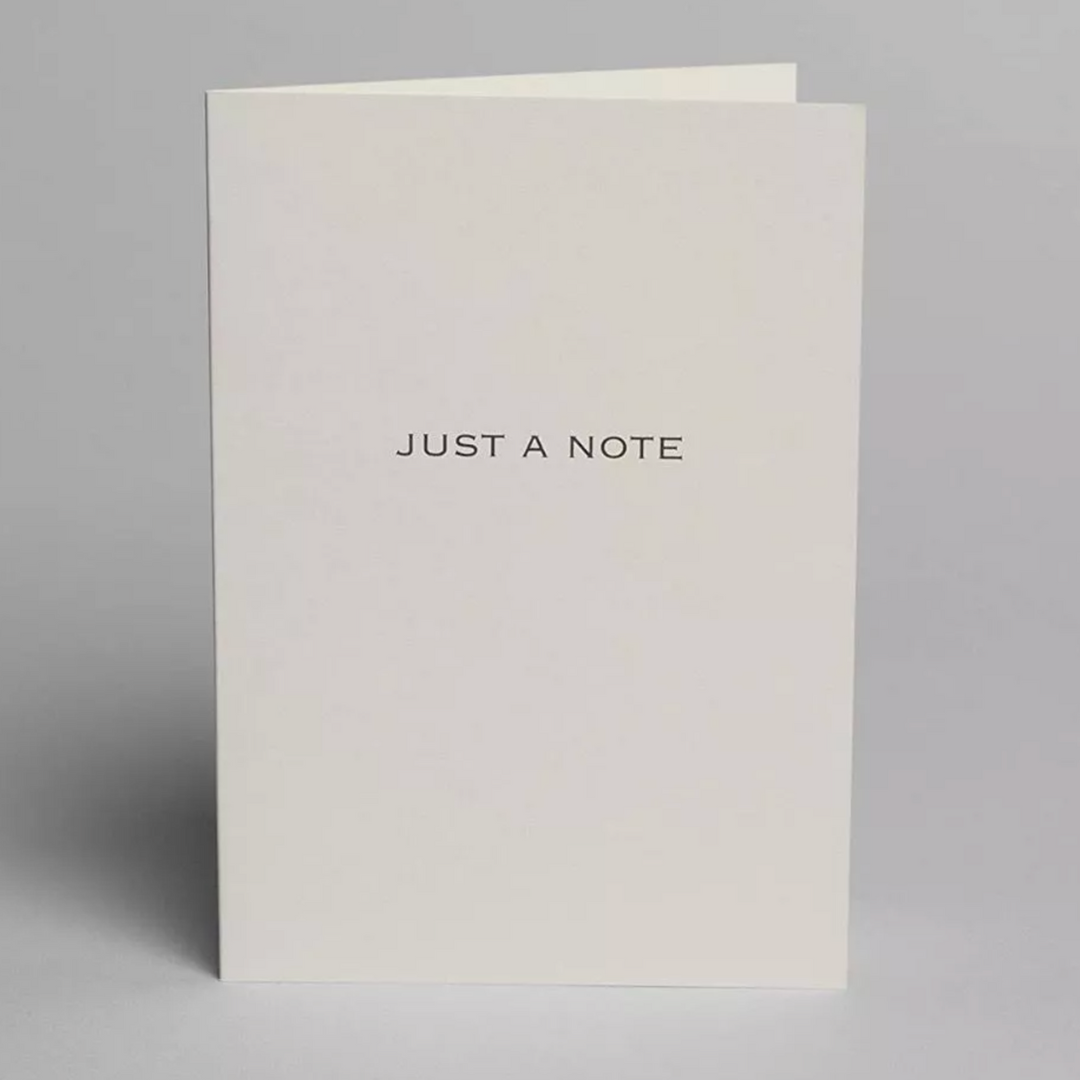 THE SMELL GOOD GIFT BOX ( NECKLACE & COLOGNE)