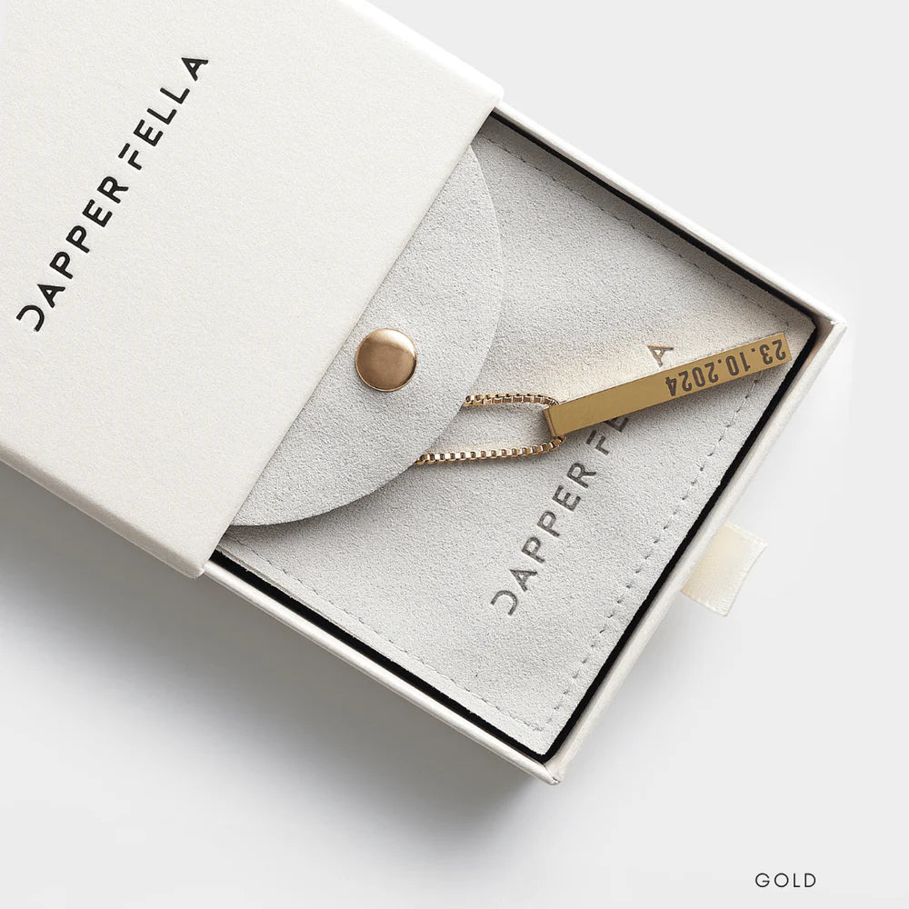 THE SMELL GOOD GIFT BOX ( NECKLACE & COLOGNE)