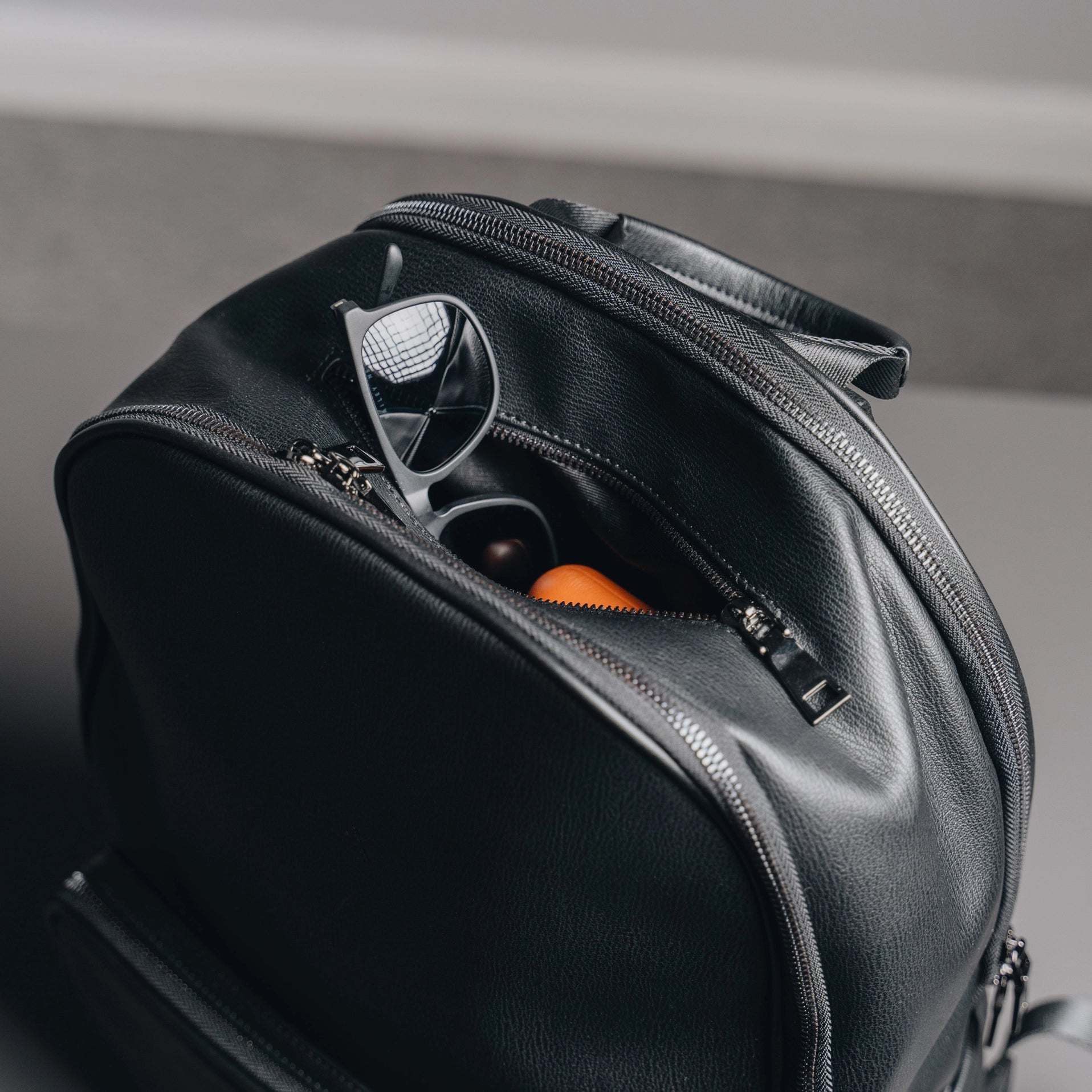 Classic Leather Backpack - Black - Dapperfella