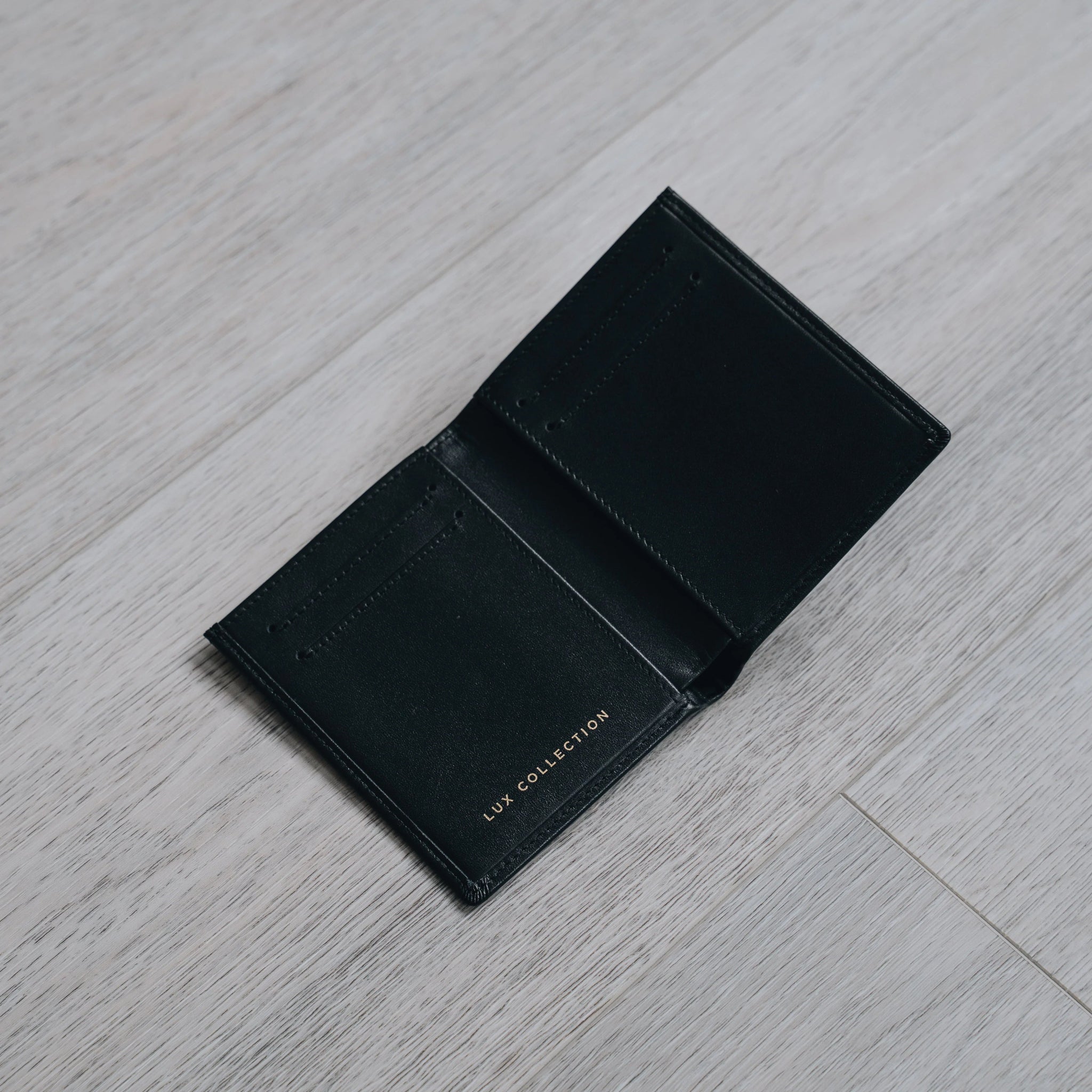 Compact Leather Bifold Wallet - Black & Gold - Dapperfella