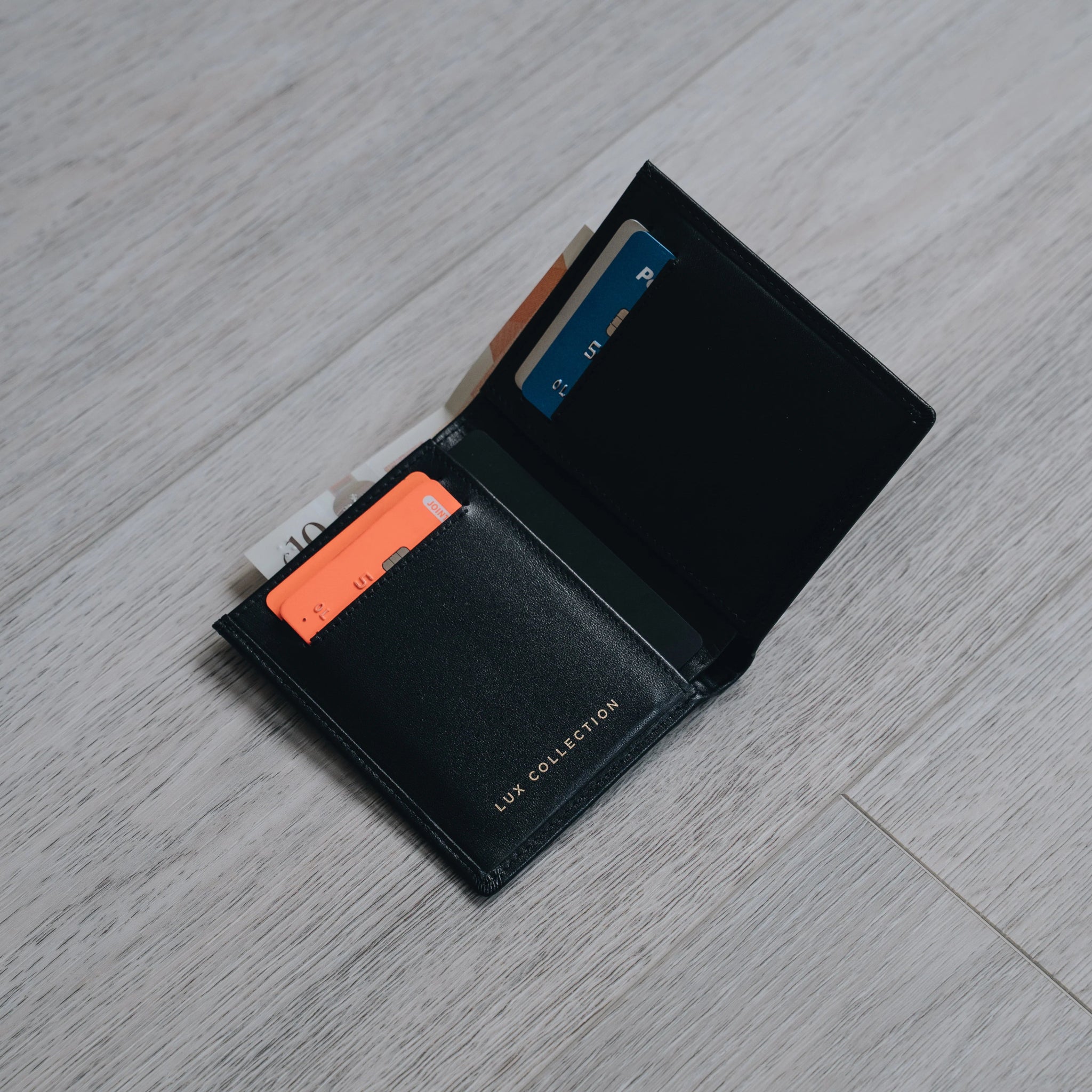 Compact Leather Bifold Wallet - Black & Gold - Dapperfella